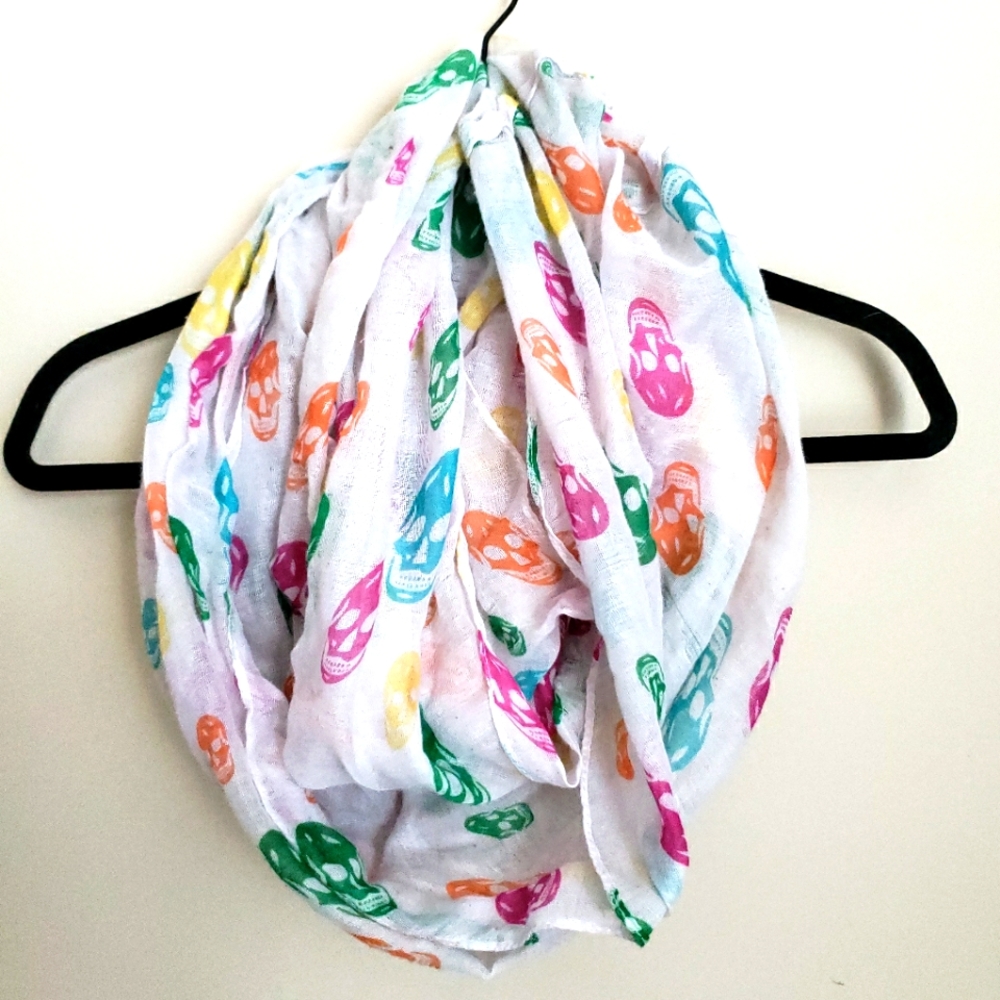Skull Scarf